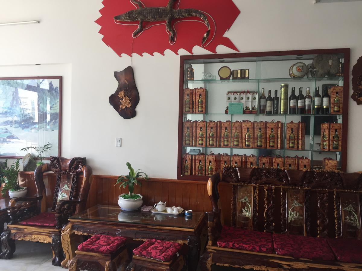 Hotel Hoang Dung Kinh Dinh Kültér fotó