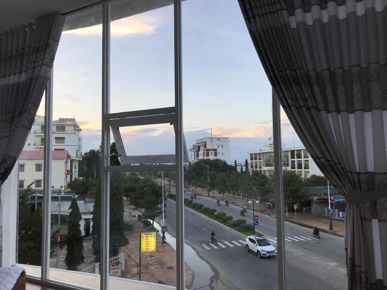 Hotel Hoang Dung Kinh Dinh Kültér fotó
