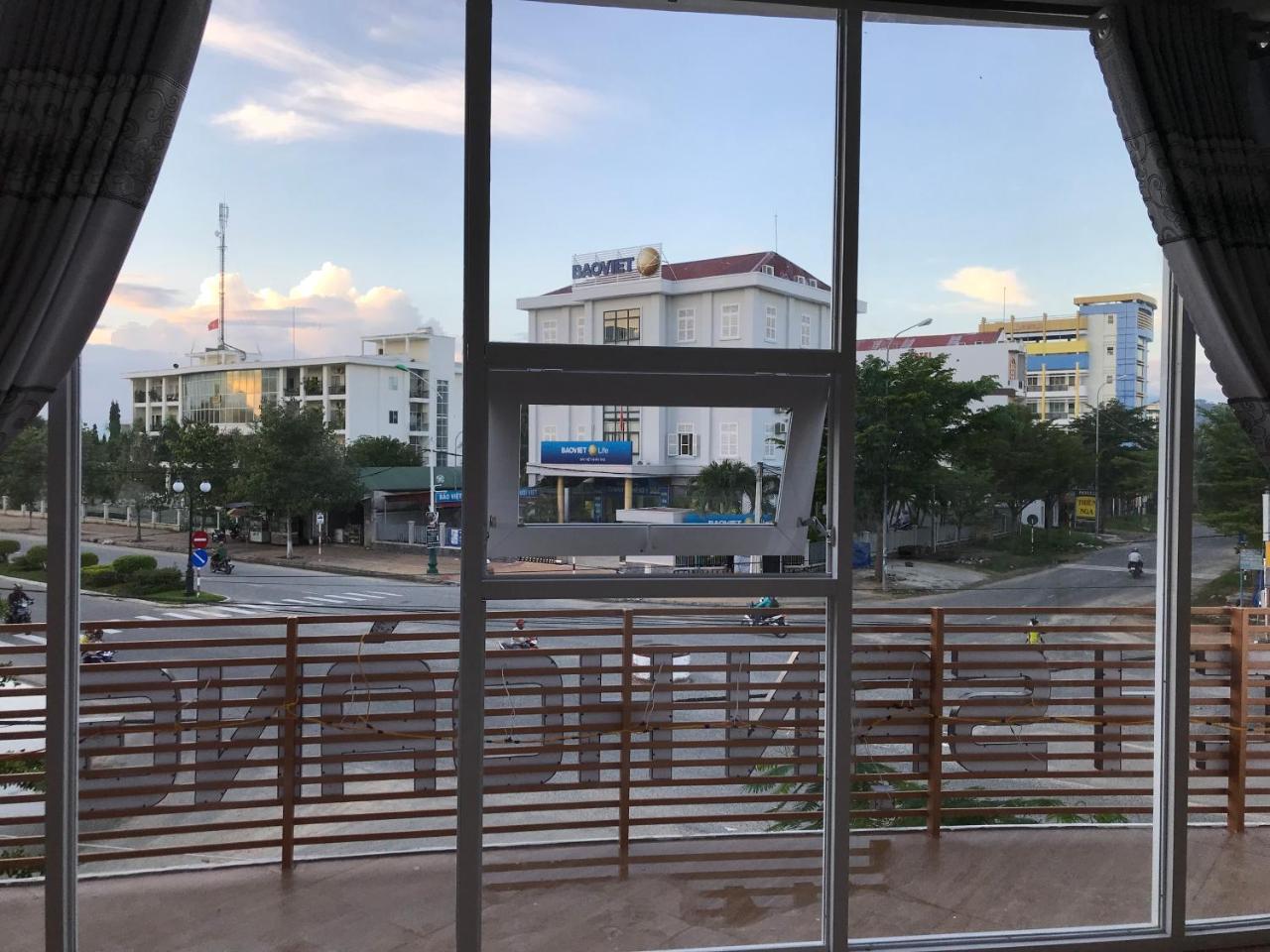 Hotel Hoang Dung Kinh Dinh Kültér fotó