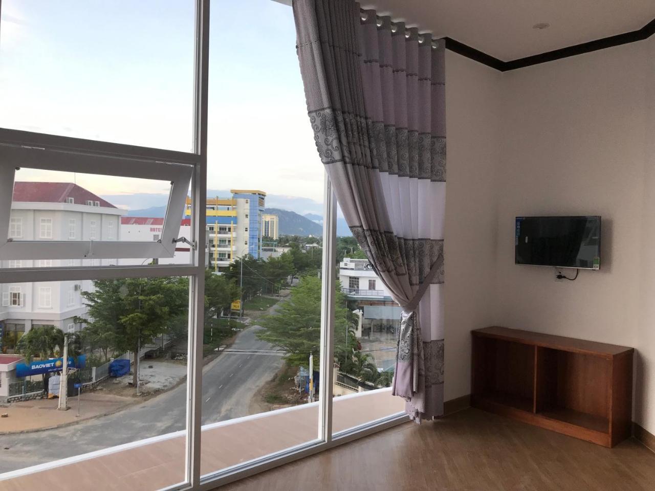 Hotel Hoang Dung Kinh Dinh Kültér fotó