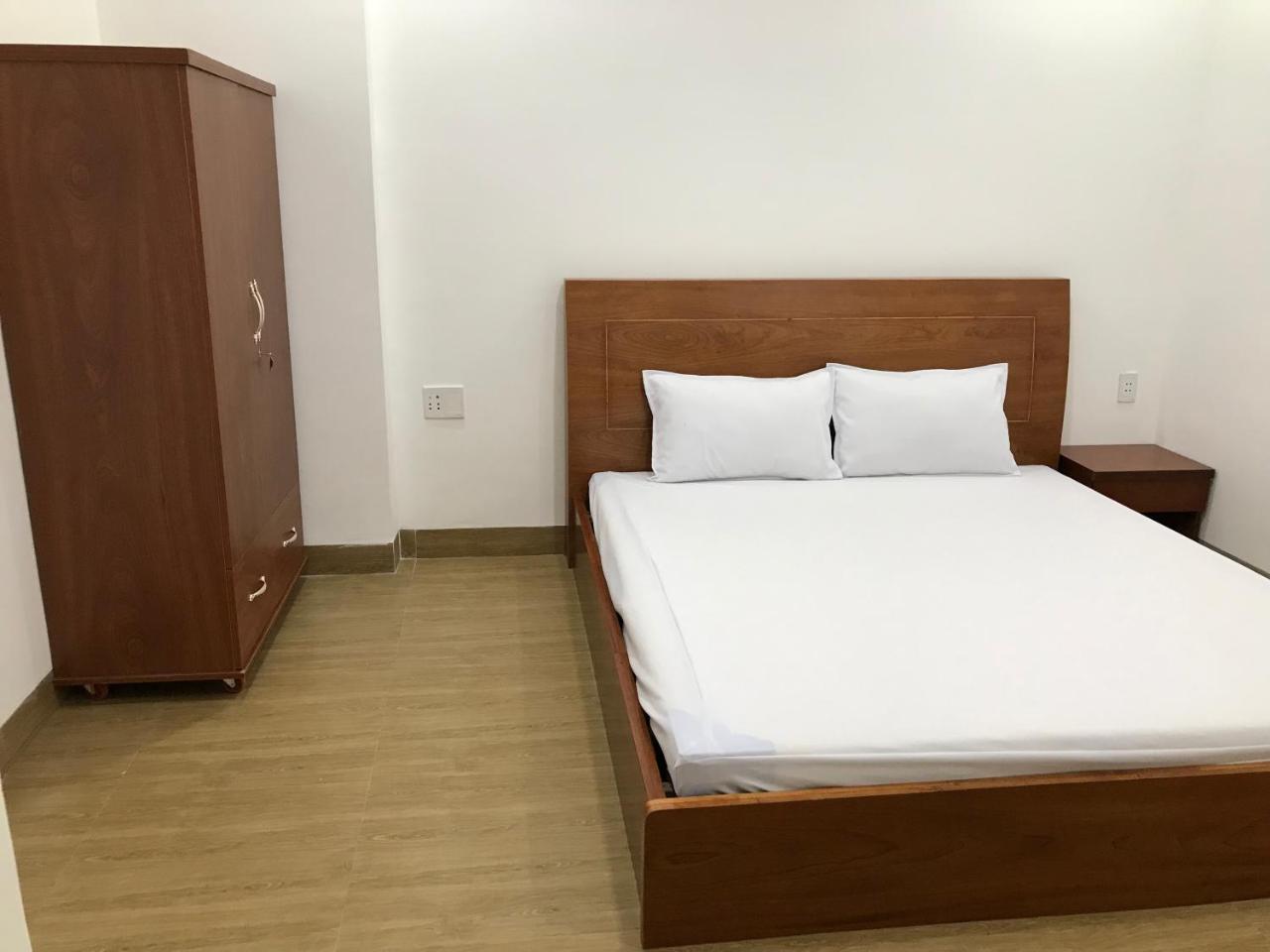 Hotel Hoang Dung Kinh Dinh Kültér fotó
