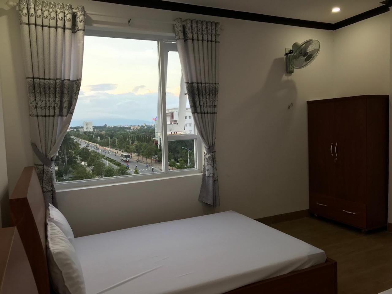 Hotel Hoang Dung Kinh Dinh Kültér fotó