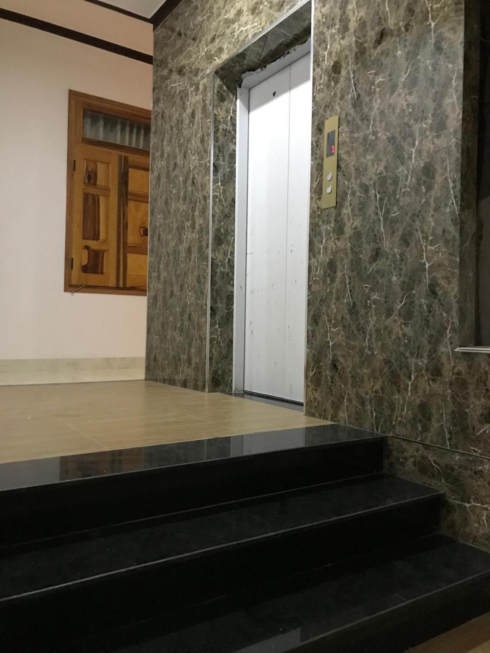 Hotel Hoang Dung Kinh Dinh Kültér fotó