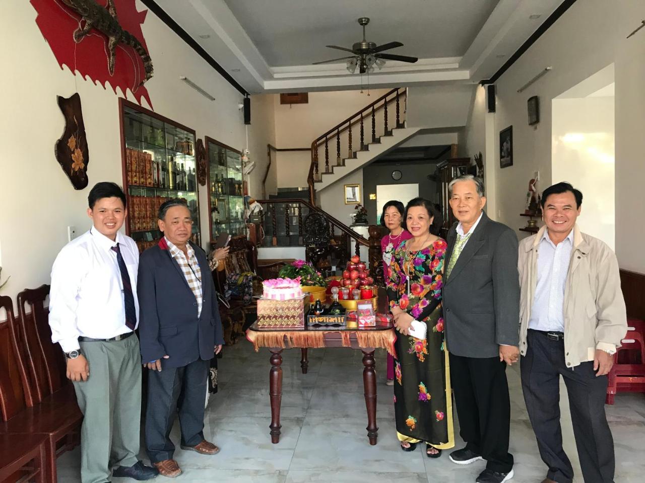Hotel Hoang Dung Kinh Dinh Kültér fotó