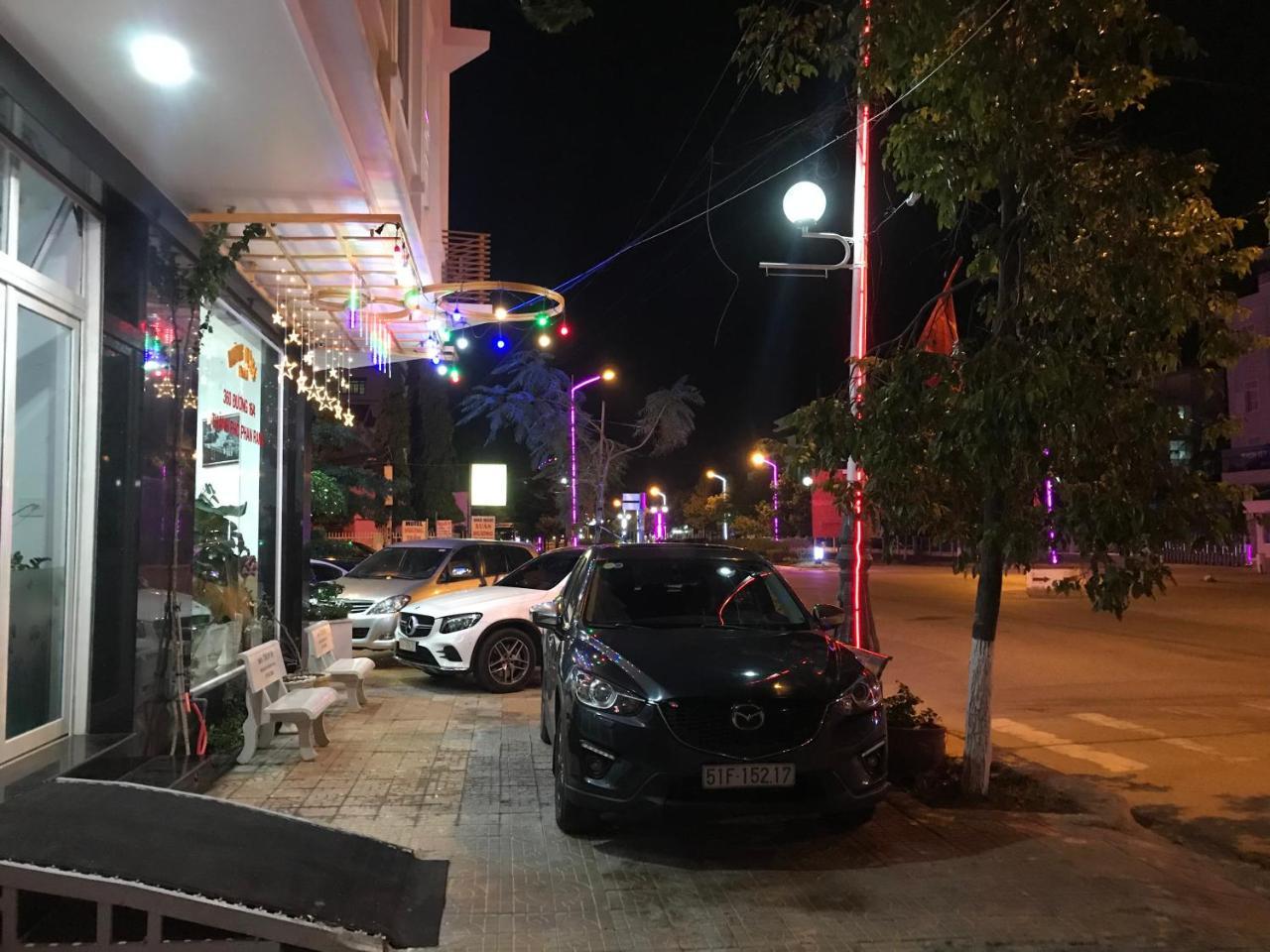 Hotel Hoang Dung Kinh Dinh Kültér fotó