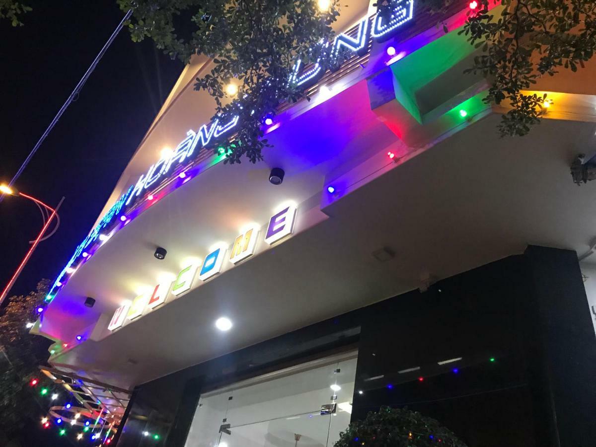 Hotel Hoang Dung Kinh Dinh Kültér fotó